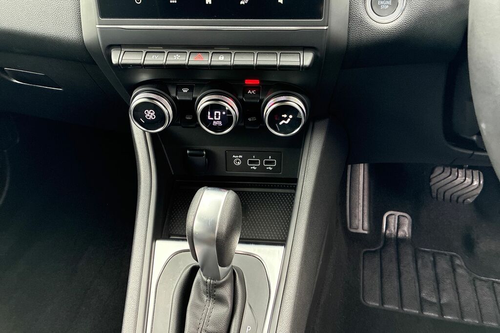 Renault Captur 1.6 E-tech Full Hybrid 145 Engin Black #18