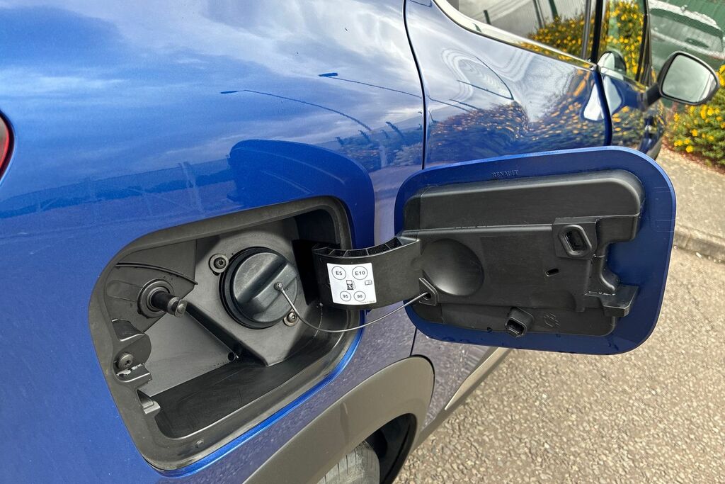 Renault Captur 1.6 E-tech Full Hybrid 145 Engin Black #24
