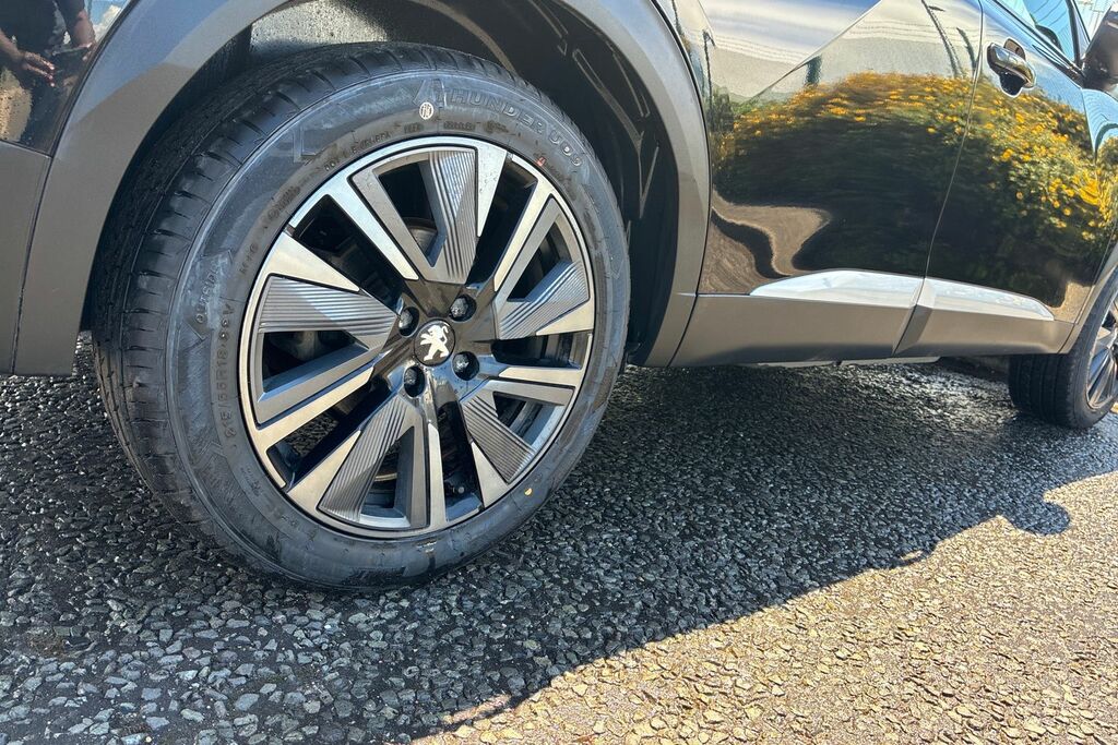Peugeot e-2008 50Kwh Gt Premium #13