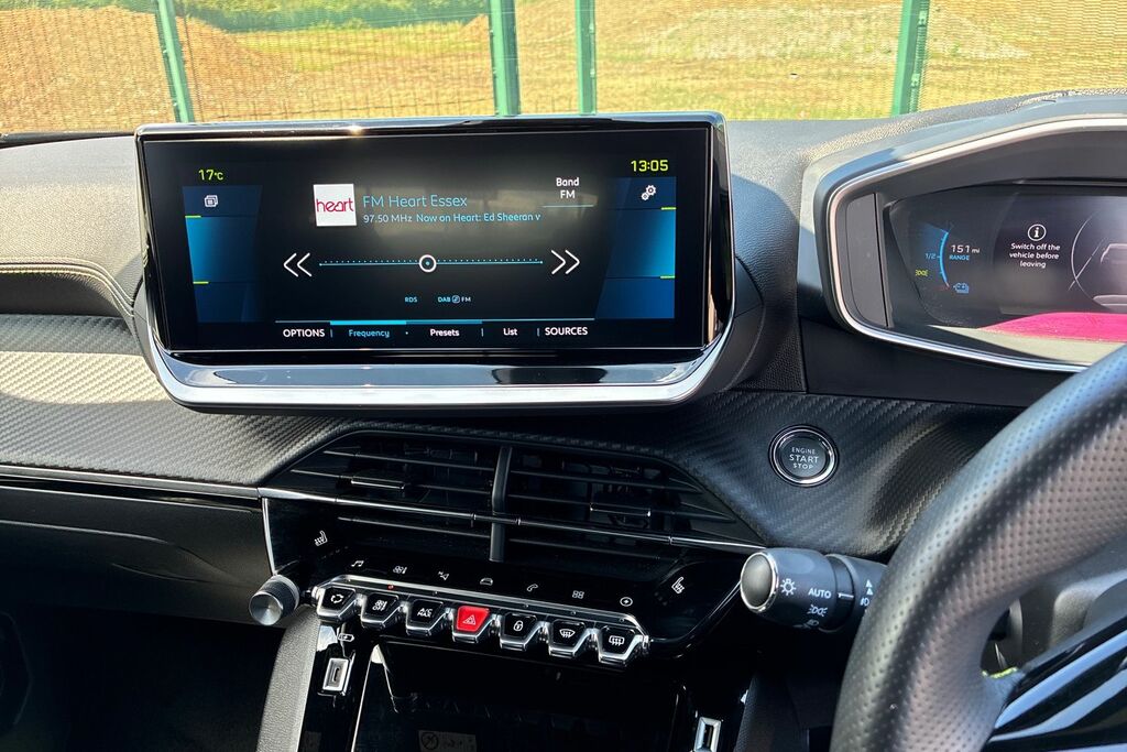 Peugeot e-2008 50Kwh Gt Premium #17