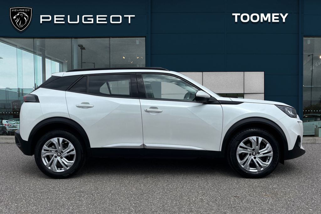 Peugeot 2008 1.2 Puretech Allure Premium Suv White #4