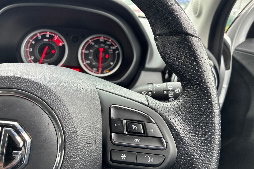 MG MG3 1.5 Vti-tech Exclusive Navigation Silver #21