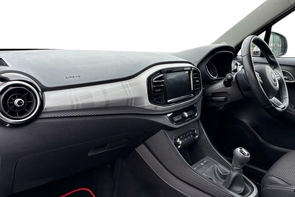 MG MG3 1.5 Vti Tech Exclusive Nav Hatchback Ma White #2