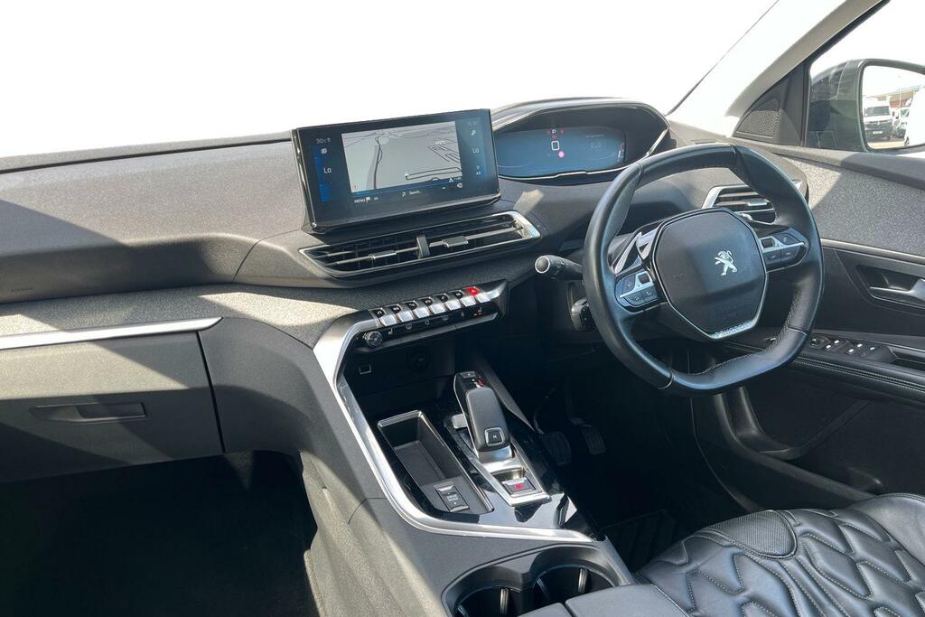 Peugeot 3008 1.2 Puretech Allure Premium Suv Eat Eur Black #2