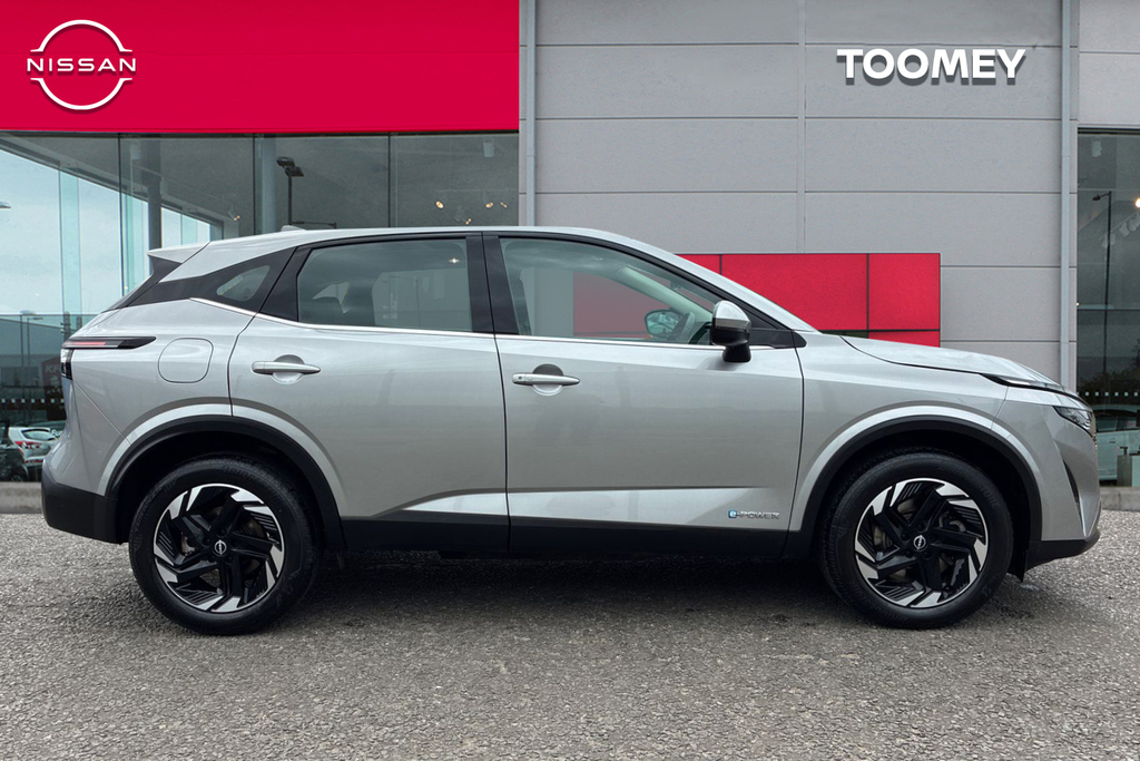 Nissan Qashqai 1.5 H E Power Acenta Premium Suv Hybrid EX25FEK Silver #4