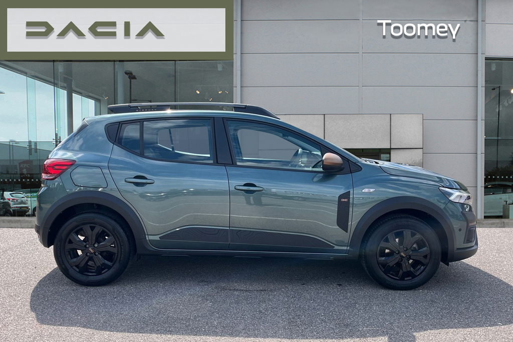 Dacia Sandero Stepway 1.0 Tce Extreme Hatchback Euro 6 Green #4