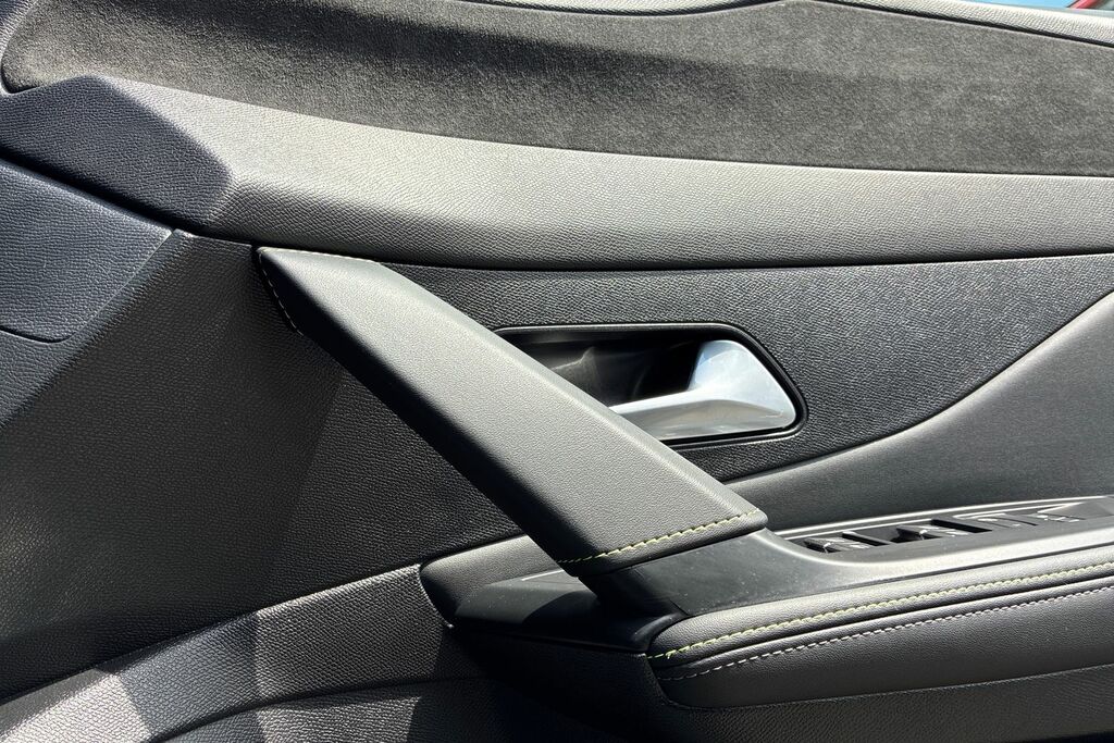 Peugeot 308 SW Active Premium Red #16