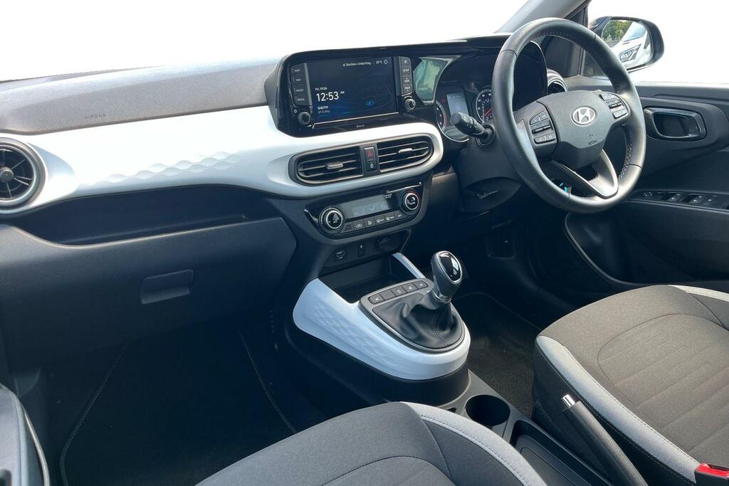 Hyundai I10 1.0 Premium Hatchback Euro 6 Ss Black #2