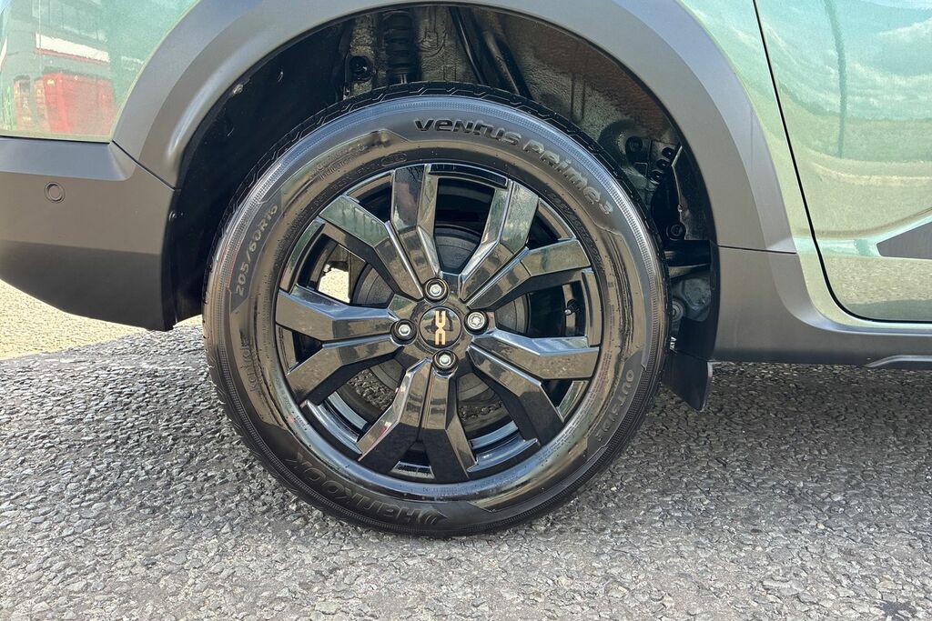 Dacia Jogger 1.6 Hybrid Extreme Mpv Hybrid Euro Green #5
