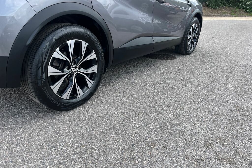 Renault Captur 1.6 E-tech Full Hybrid 145 Evolution Red #13