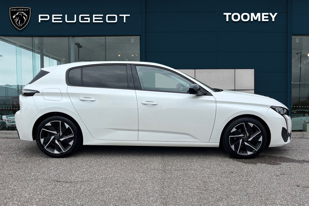 Peugeot 308 1.2 Puretech Allure Premium Hatchback E White #4