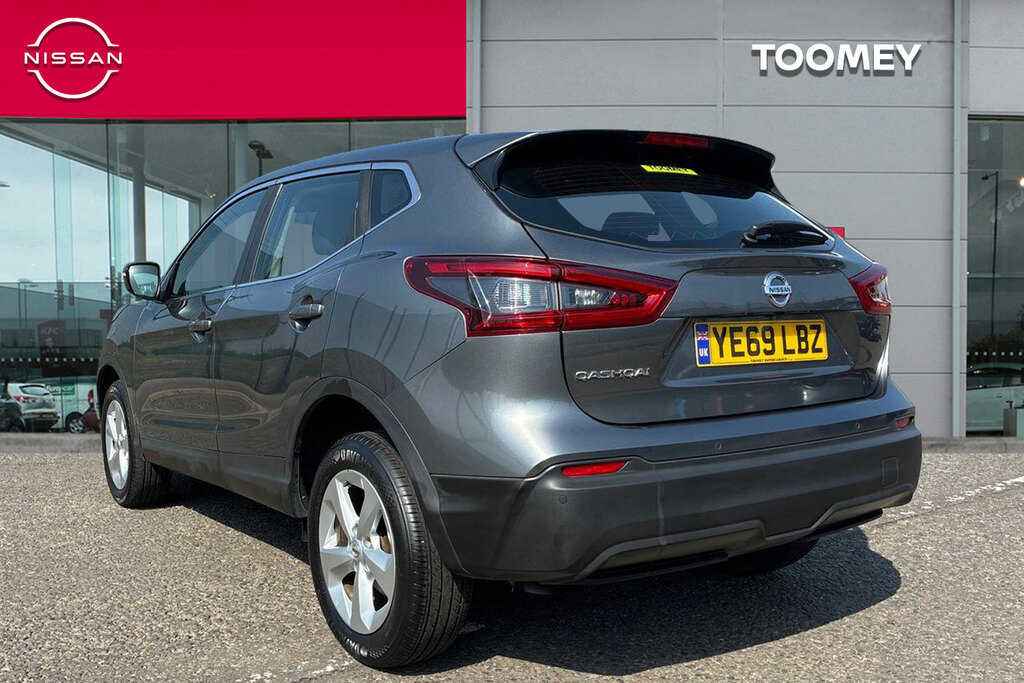 Nissan Qashqai 1.3 Dig T Acenta Premium Suv Eur Grey #3