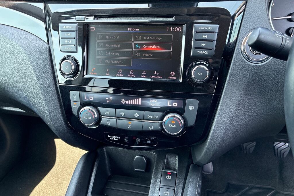 Nissan Qashqai Acenta Premium Blue #17