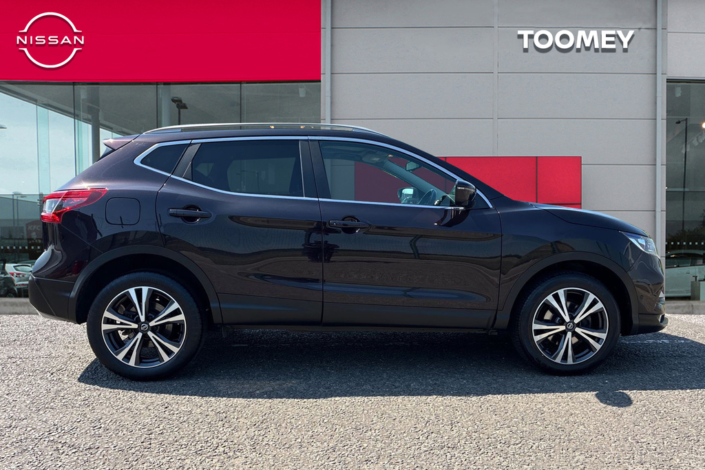 Nissan Qashqai 1.3 Dig T N Connecta Suv Euro 6 Black #4