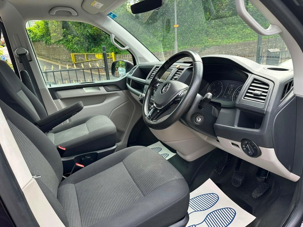 Volkswagen Transporter 2.0 Tdi T30 Bluemotion Tech Highline Kombi Fwd Swb CY17DZL  #3