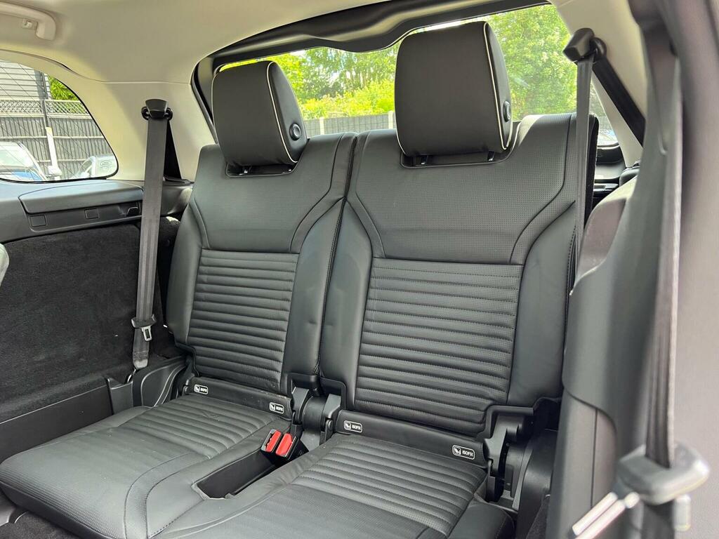 Land Rover Discovery Se Blue #31