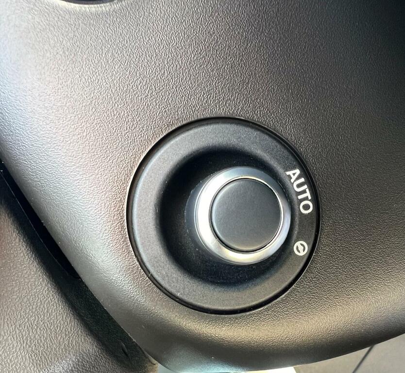 Land Rover Discovery Se Blue #23