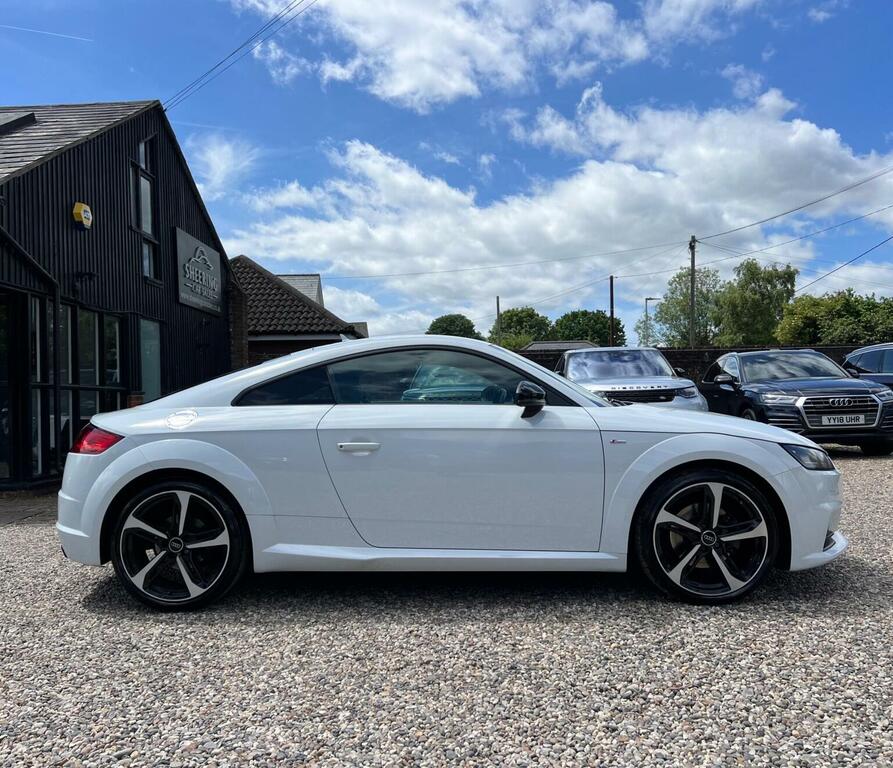 Audi TT 1.8 Tfsi Black Edition Euro 6 Ss White #6