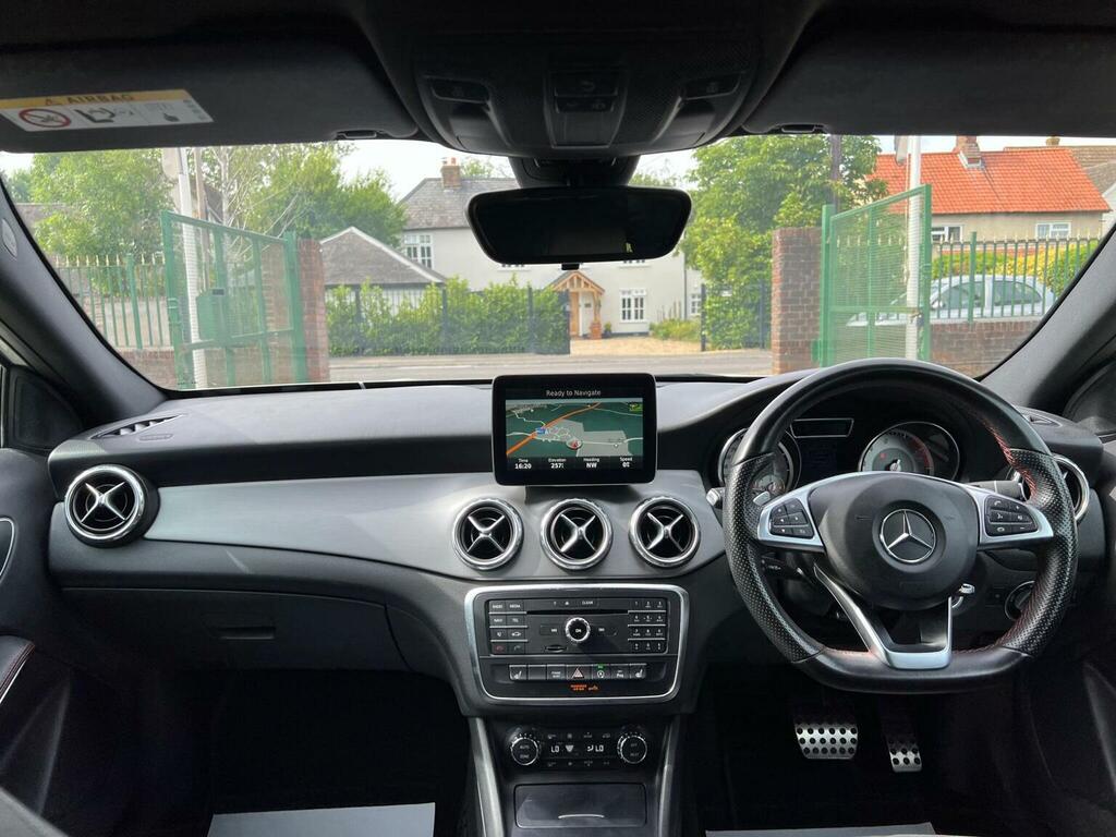 Mercedes-Benz GLA Class 1.6 Gla200 Amg Line Executive 7G-dct Euro 6 Ss White #5