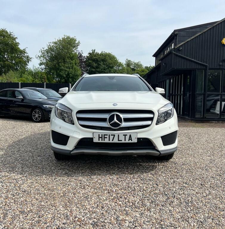 Mercedes-Benz GLA Class 1.6 Gla200 Amg Line Executive 7G-dct Euro 6 Ss White #2