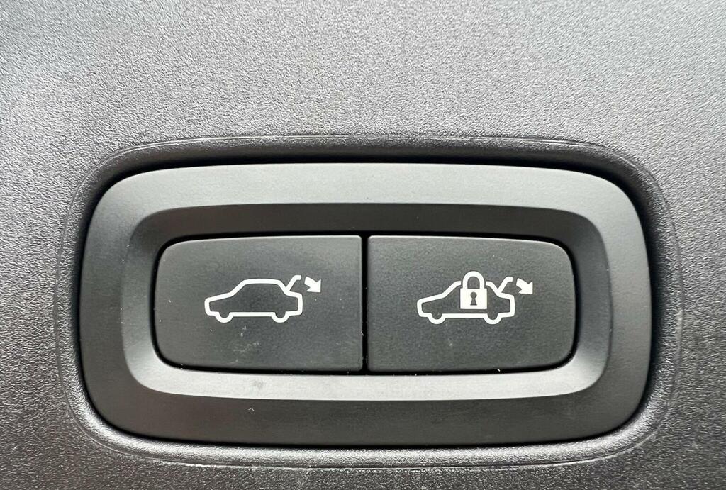 Volvo V90 Estate 2.0 D4 Inscription Grey In Grey #12