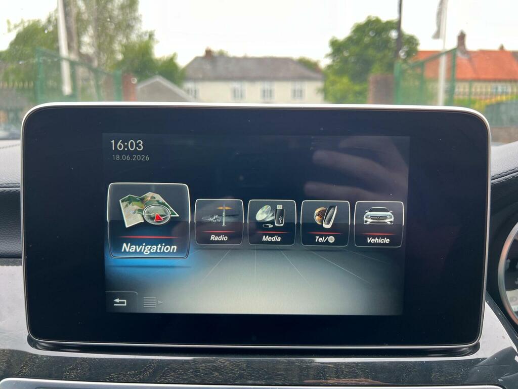 Mercedes-Benz CLS Saloon Black #24