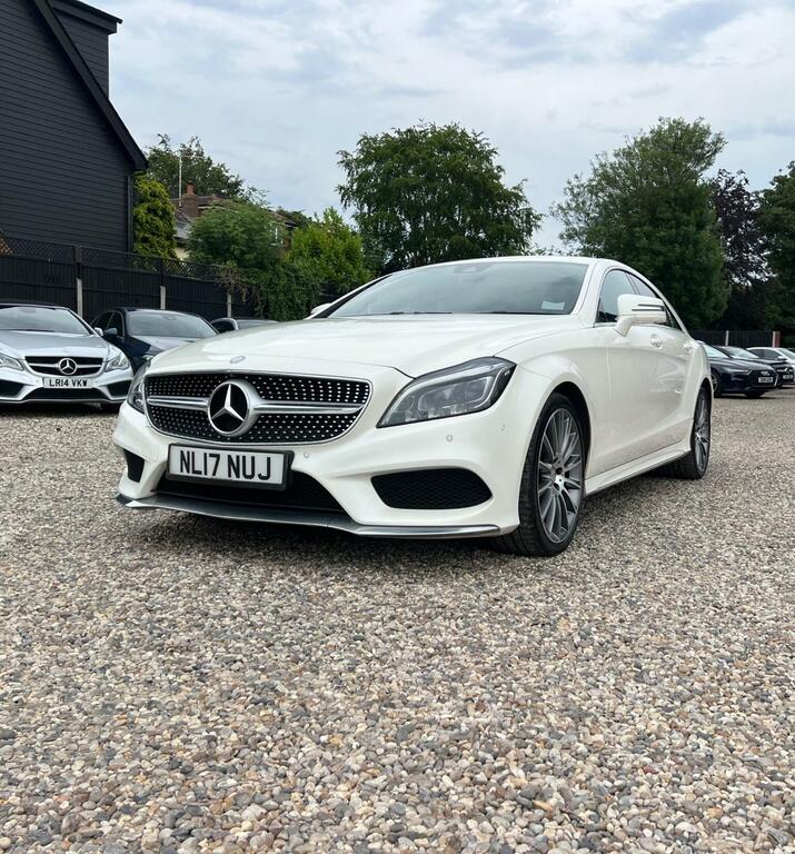 Mercedes-Benz CLS 3.0 Cls350d V6 Amg Line Premium Coupe G-tronic White #3