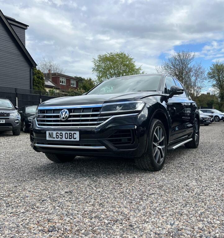 Volkswagen Touareg 3.0 Tdi V6 R-line Tiptronic 4Motion Euro 6 Ss 5 Black #2