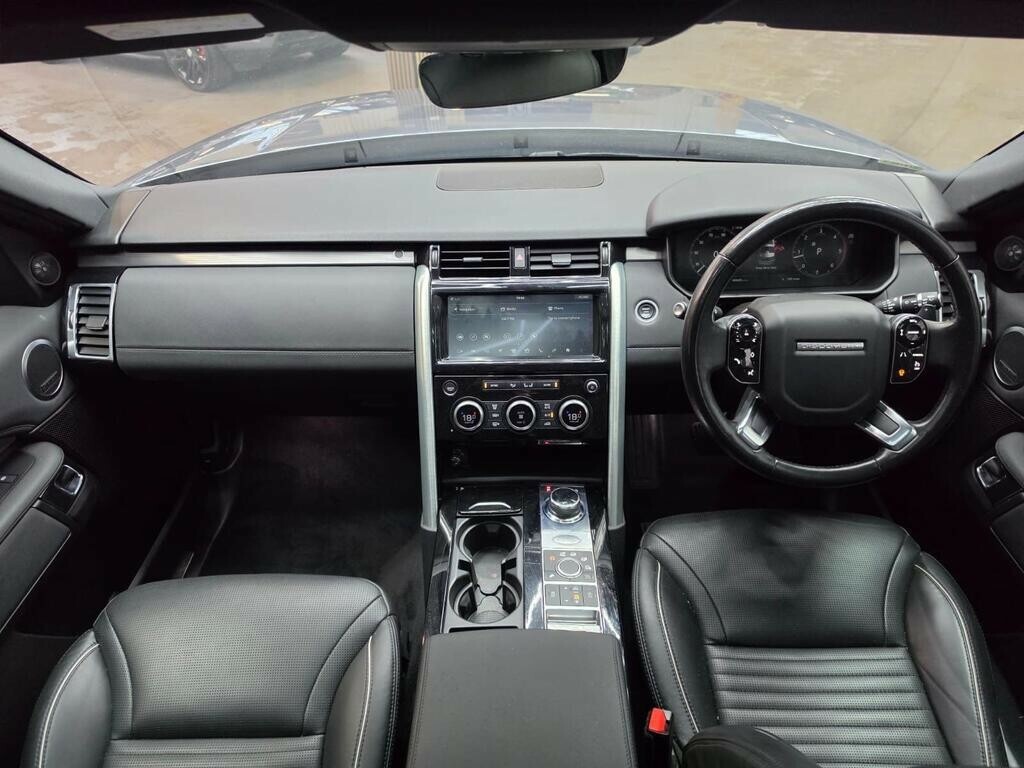 Land Rover Discovery Ed4 Se Black #8