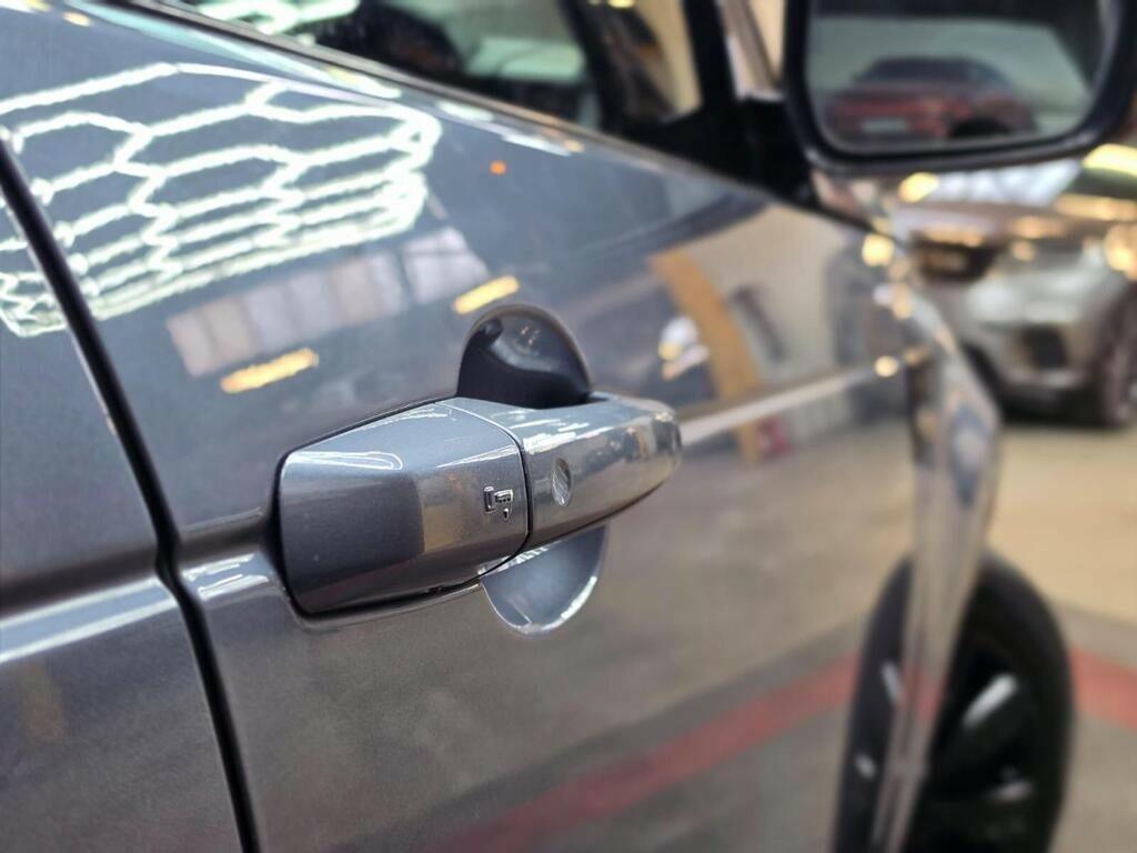 Land Rover Discovery Ed4 Se Black #13