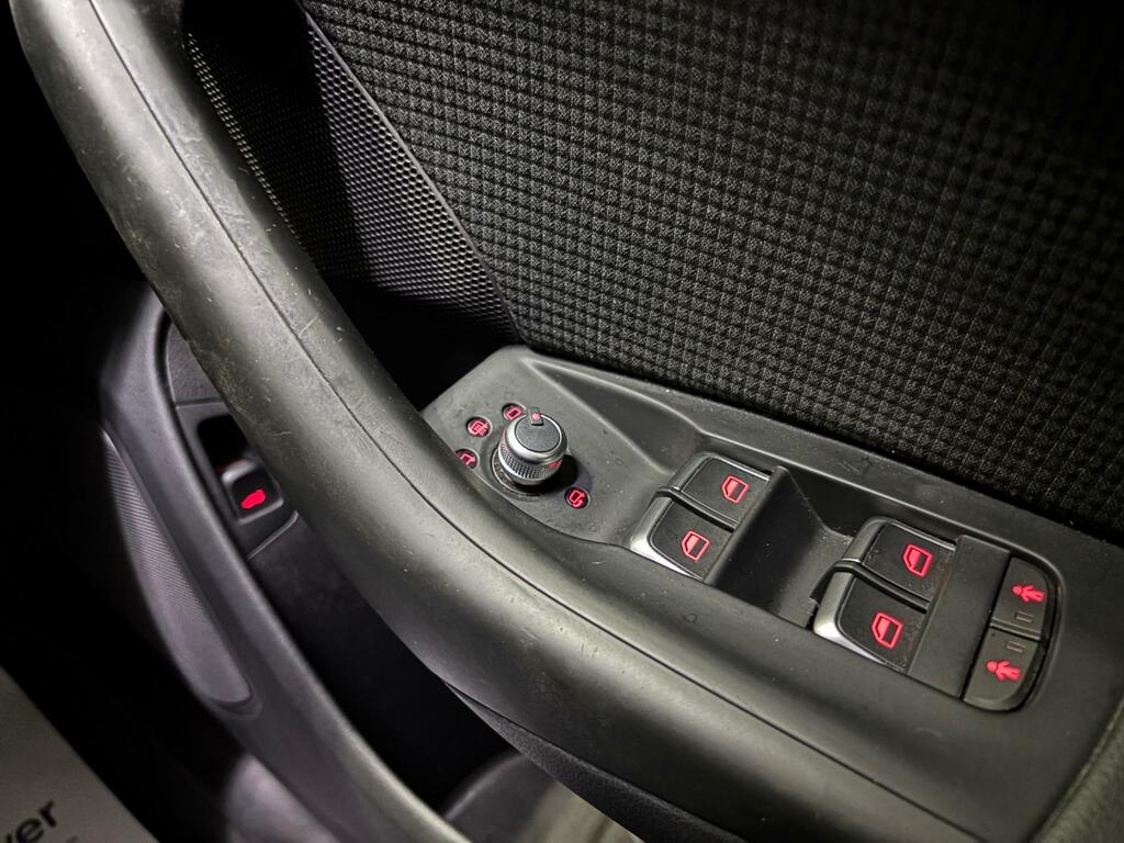 Audi Q3 Tfsi Black Edition Grey #30