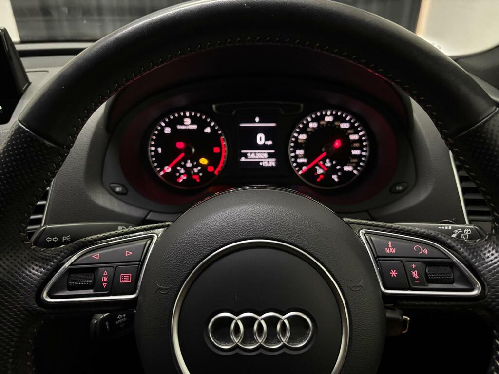 Audi Q3 Tfsi Black Edition Grey #34