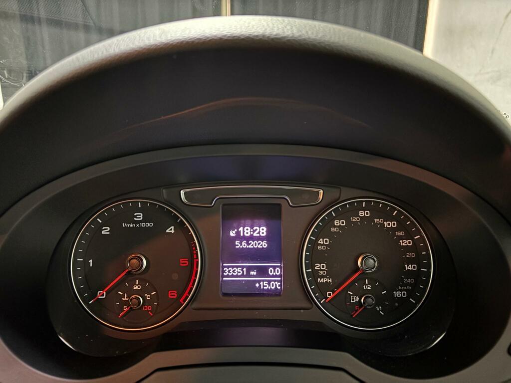 Audi Q3 Tfsi Black Edition Grey #26