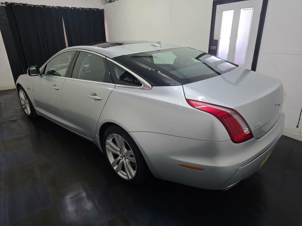 Jaguar XJ Premium Luxury V6 D Silver #4