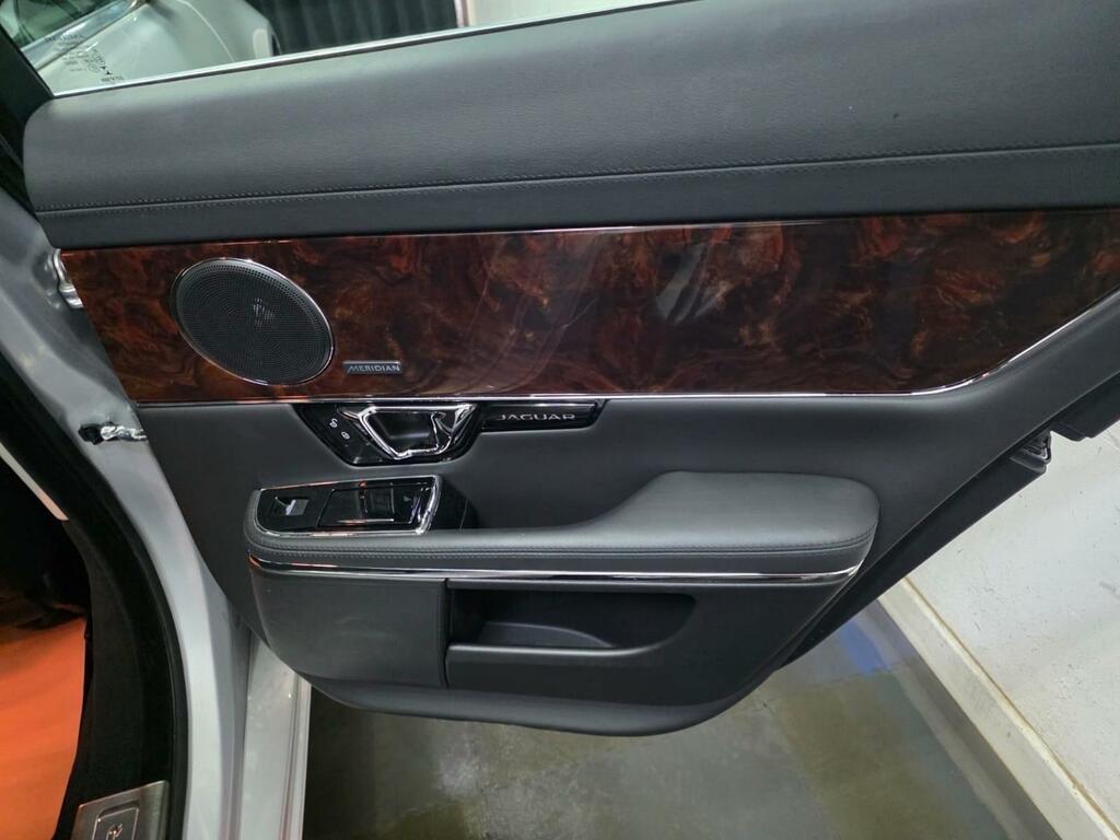 Jaguar XJ 3.0 Xj Portfolio  #36
