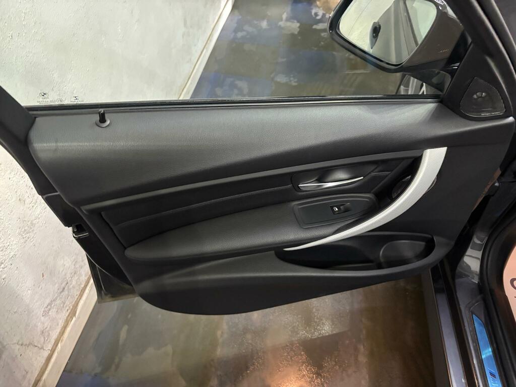 BMW 3 Series Hatchback Blue #27
