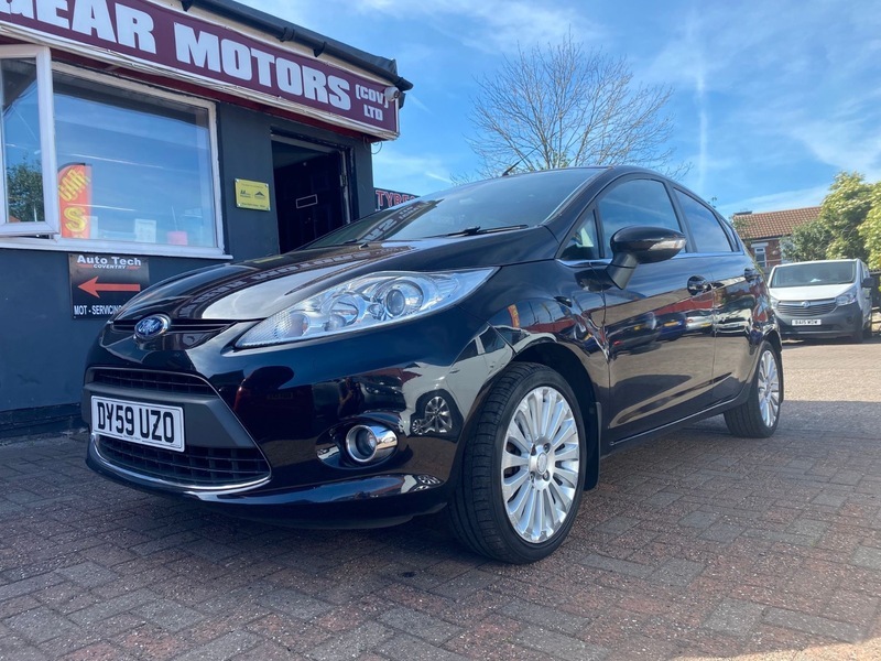 Ford Fiesta Titanium Black