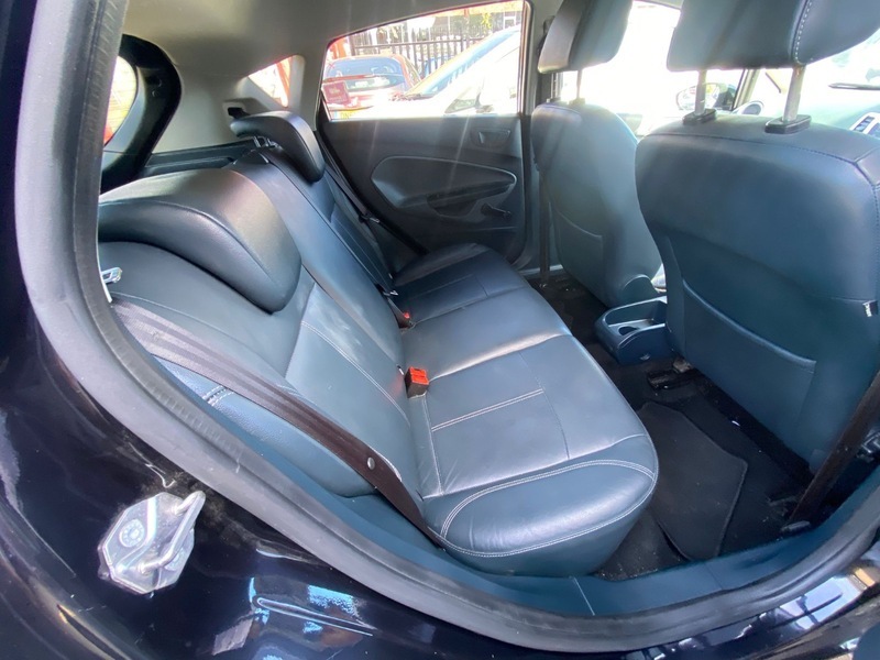 Ford Fiesta Titanium Black #6