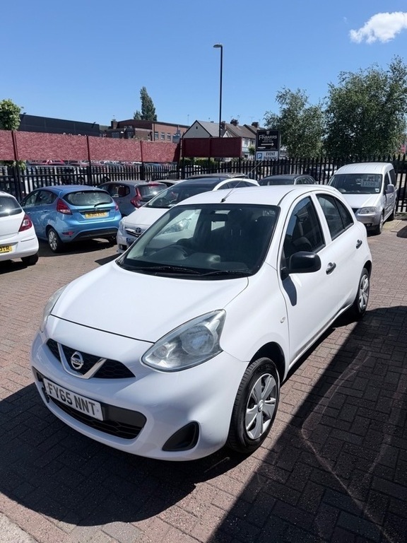 Nissan Micra Visia White #2
