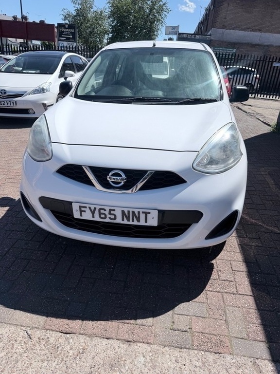 Nissan Micra Visia White #3