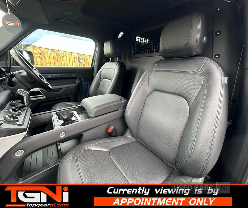 Land Rover Defender 3.0 D250 Hard Top Se ILZ898 #6