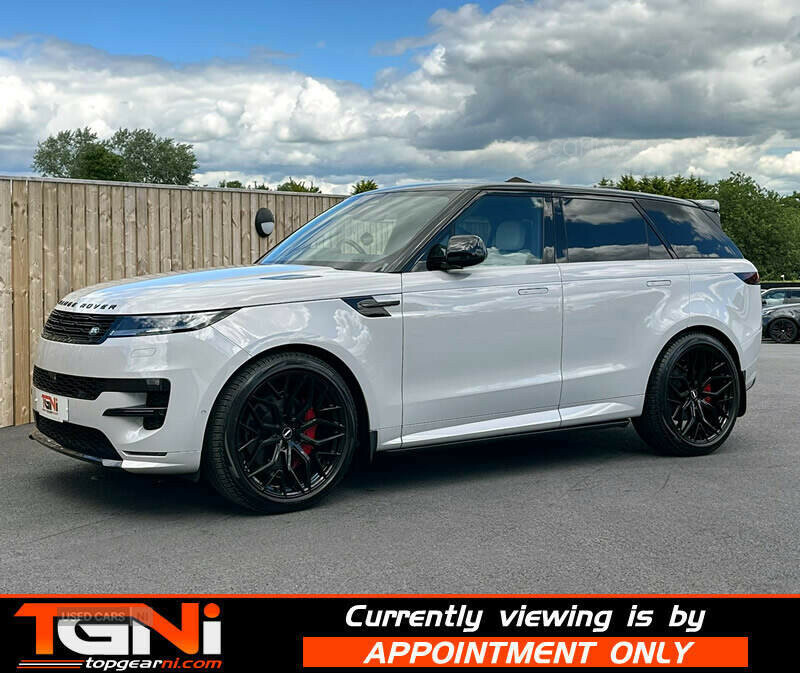 Land Rover Range Rover Sport 3.0 D300 Dynamic Se #4