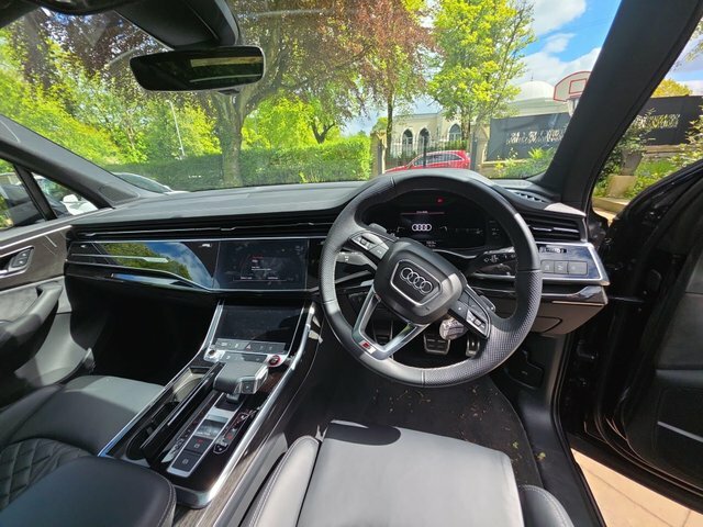 Audi SQ7 2024 4.0 Tfsi V8 Black Edition Tiptronic Quattro E Black #3