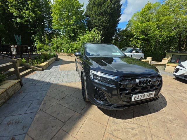 Audi SQ7 2024 4.0 Tfsi V8 Black Edition Tiptronic Quattro E Black #2