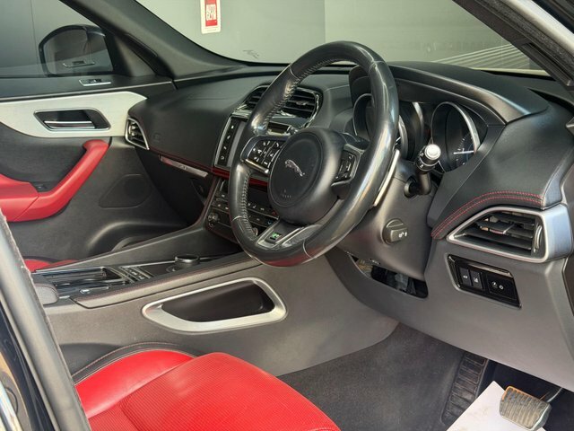 Jaguar F-Pace Suv 2.0 D180 R-sport Awd Euro 6 Ss 20 Black #13
