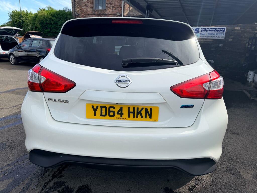 Nissan Pulsar Hatchback White #11