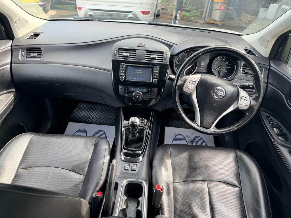 Nissan Pulsar Hatchback White #14