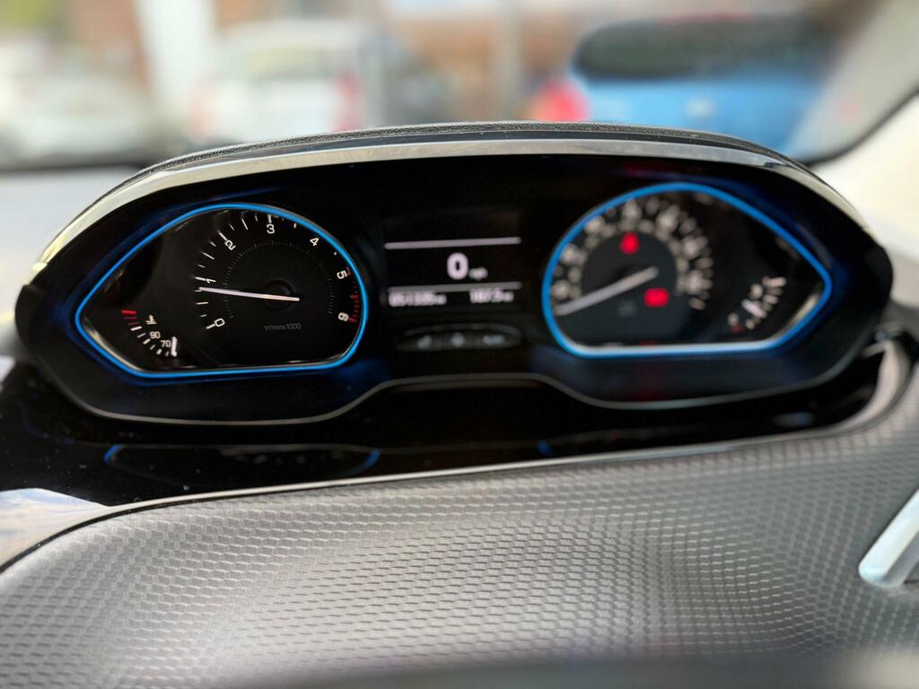 Peugeot 2008 Puretech Active 82 Grey #22