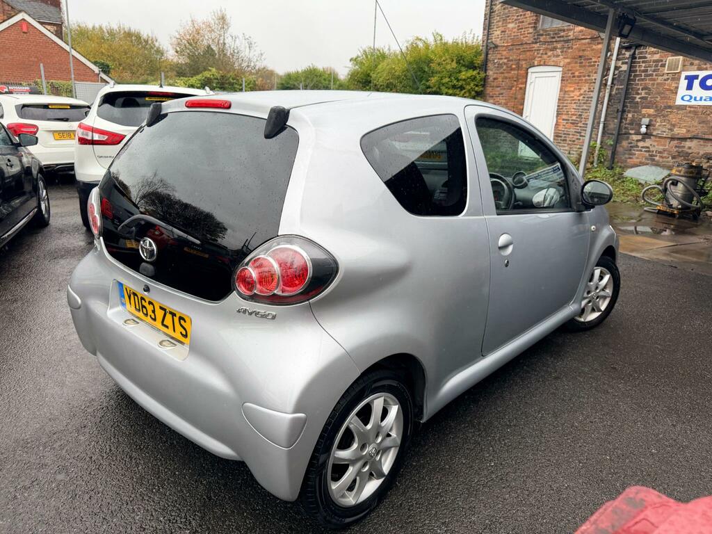 Toyota Aygo Fire Black #11