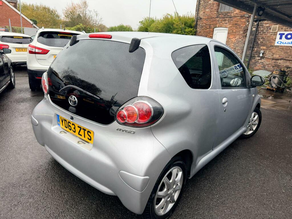 Toyota Aygo Fire Black #10